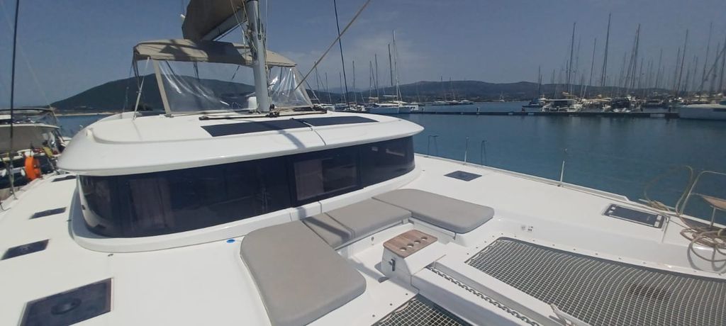 Dos Hermanos – Lagoon 46 - Boat Images