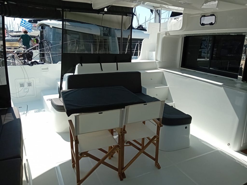 Ervis - Boat Images