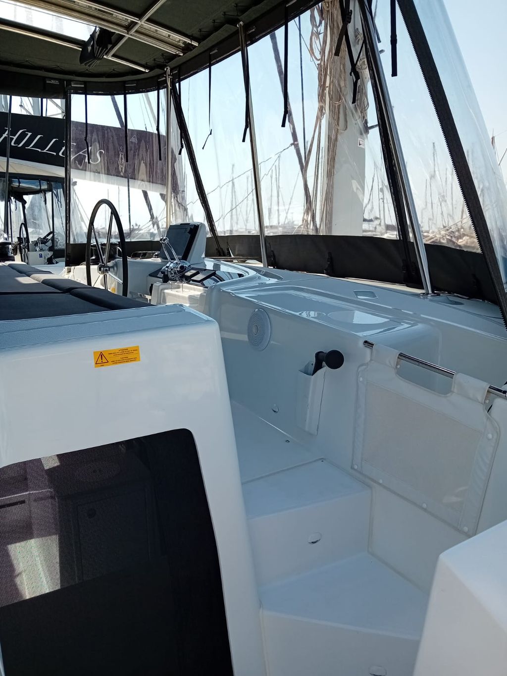 Ervis - Boat Images