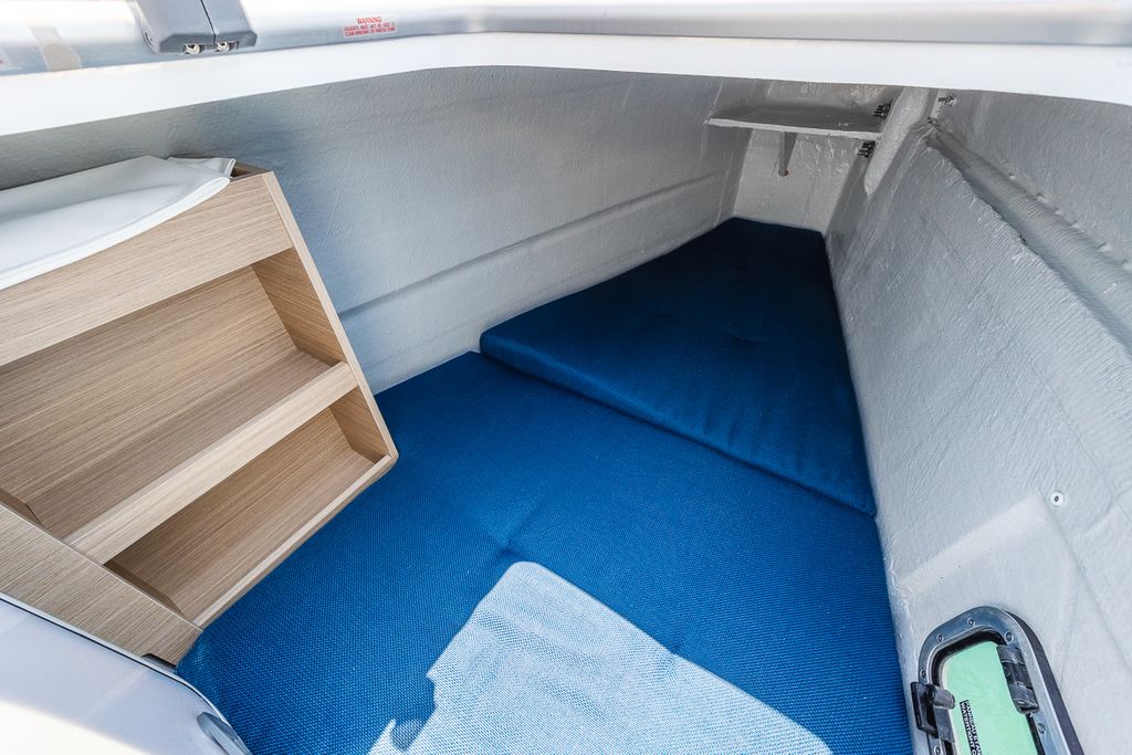 Deva – Lagoon 40 - Boat Images