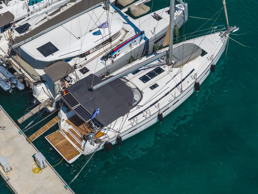 Acrux - Boat Images