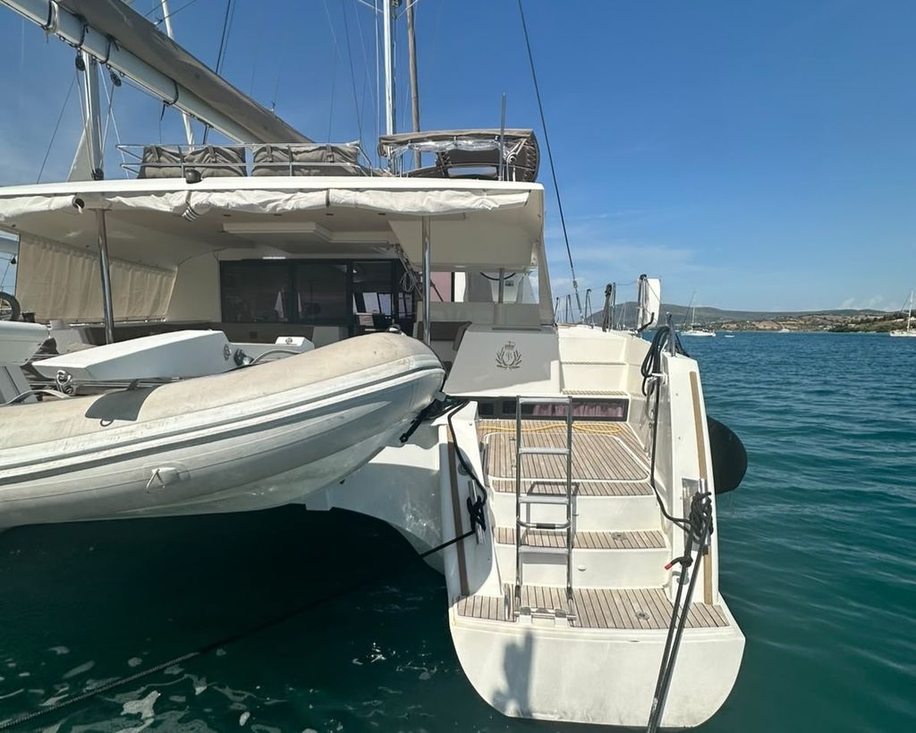 Isabella - Boat Images